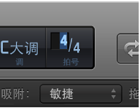 图。 LCD 中的拍号已选定，准备键入新的值。